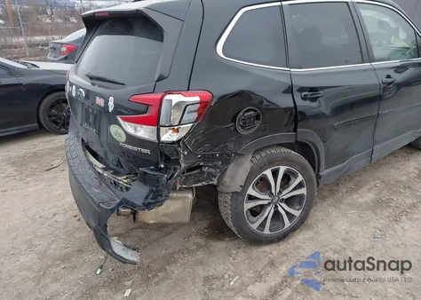 2020 Subaru Forester Limited z USA, uszkodzony, nr VIN JF2SKAUC4LH499373